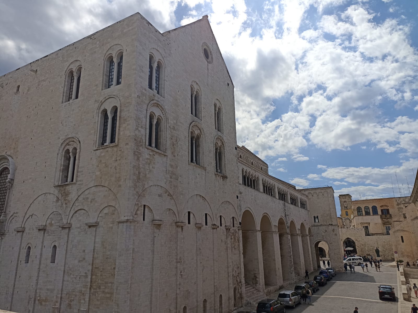 WhatsApp Image 2025-08-22 at 19.09.32